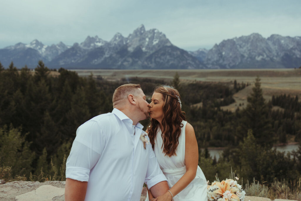 Scenic view of Grand Teton elopement at Snake River Overlook