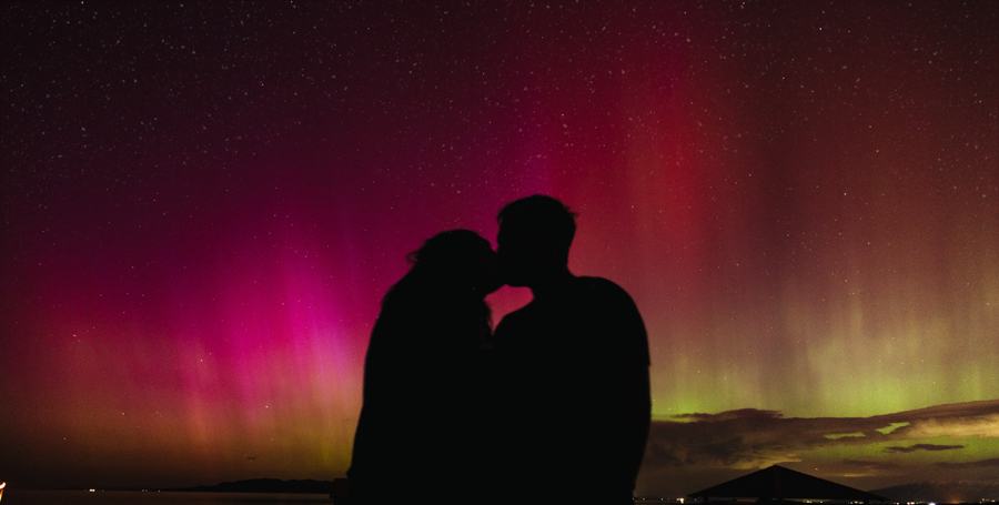 Couples Photos Under the Northern Lights