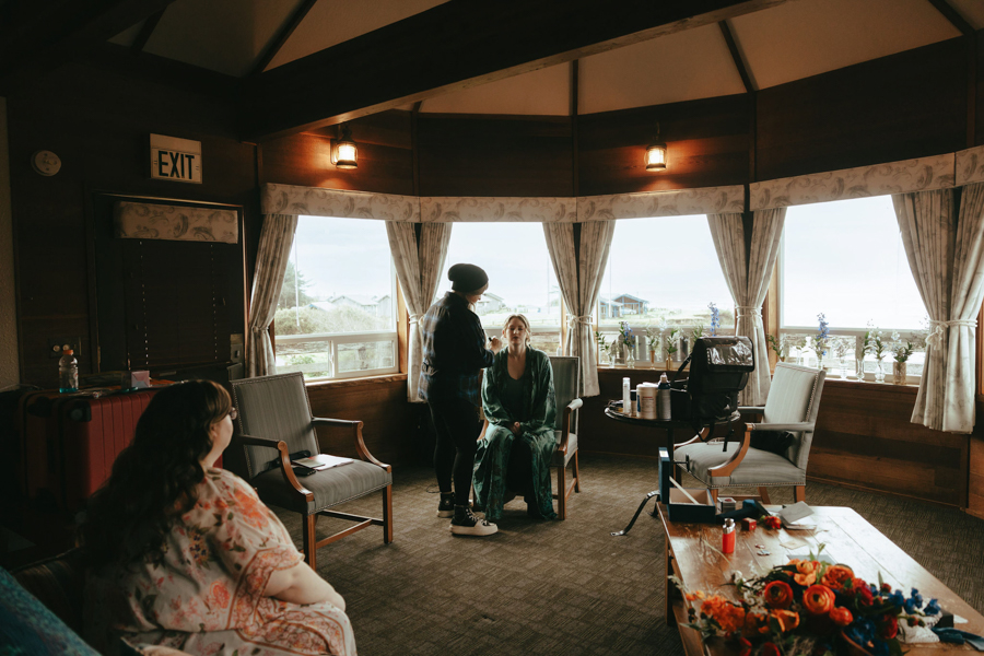 Wedding at Kalaloch Lodge in Olympic National Park.