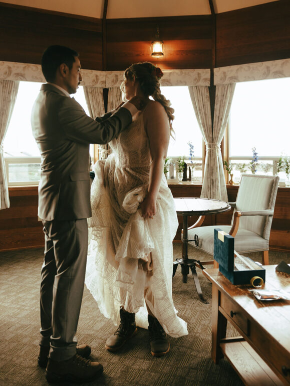 Wedding at Kalaloch Lodge in Olympic National Park.