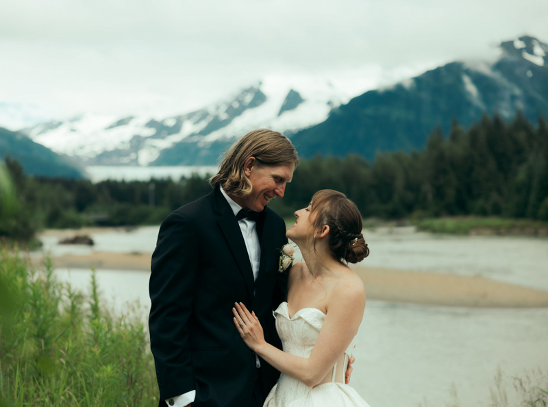 Juneau Wedding Photographer